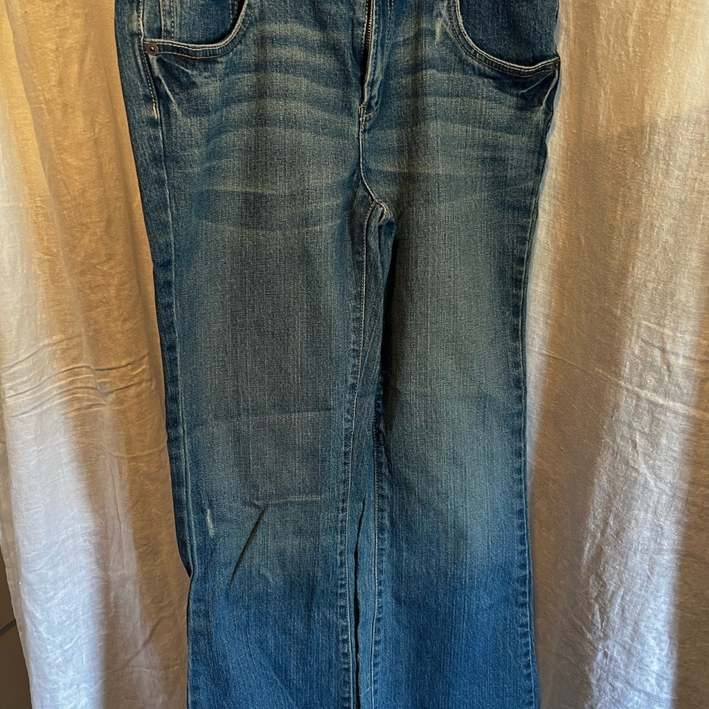 Levi's stretch flair 517. Size 161/2. Flared wade leg. Some stretch. - Picture 4 of 6